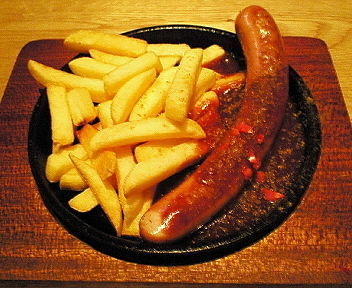 「シュマッツ名物カリーブルスト　８８０円＋消費税」@シュマッツ 赤坂店の写真