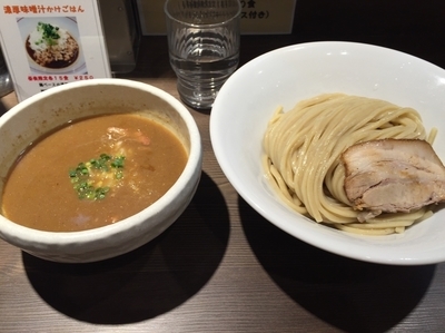 「濃厚魚介つけ麺（中盛・880円）」@つけ麺 一燈の写真