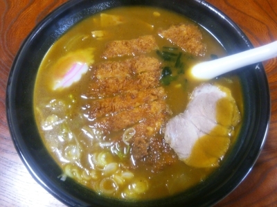 「カツカレーラーメン＋大盛り」@太田食堂の写真