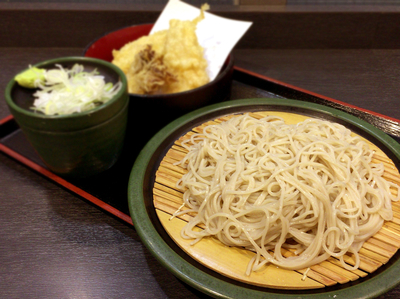 「とり舞茸天もり(480円)」@ゆで太郎 芝大門店の写真