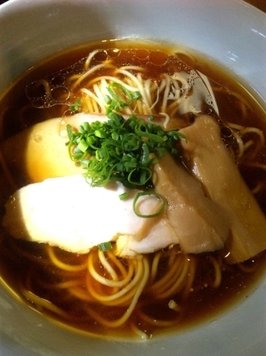 「醤油ラーメン」@ラーメン屋 トイ・ボックスの写真