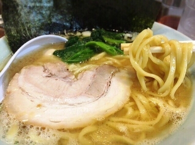 「醤油ラーメン(700円)」@壱六家 大森店の写真