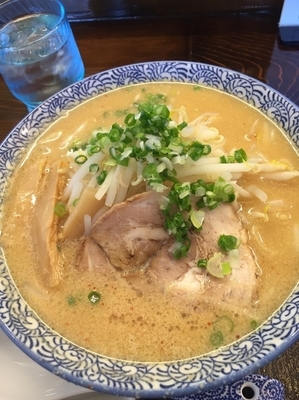 「特濃辛味噌  830円＋大盛り50円」@實の写真