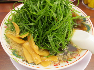 「九条ネギラーメン　「864円」」@魁力屋 越谷店の写真