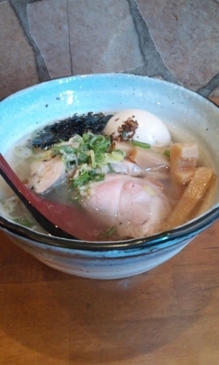 「帆立とキノコの潮ラーメン 全部のせ」@麺場voyageの写真