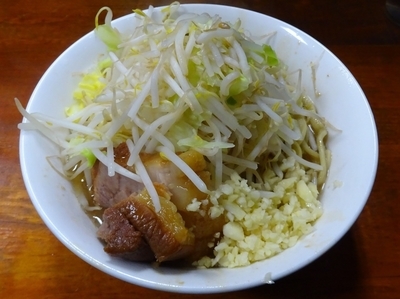 「蓮エビ小ラーメン（900円）ヤサイニンニク」@蓮爾 新町一丁目店の写真