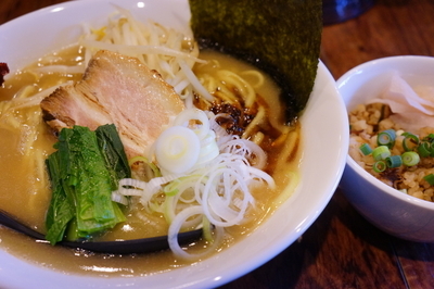 「ＴＯＫＹＯ豚骨醬油ラーメン（１日２０食限定・１７日まで）」@noodle kitchen ミライゑの写真