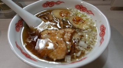 「どたはち伝説中華そば(豚)＋味玉＋焼めし」@めん処 土田八の写真