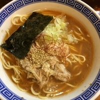 豚そば750円（麺半分には出来ません）