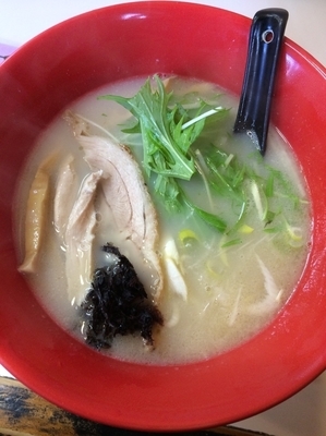 「とり麺（麺半分）600円（100円引き）」@とり麺や五色の写真