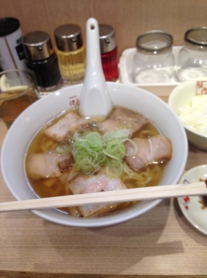 「喜多方ラーメン」@喜多方ラーメン坂内 新宿西口思い出横丁店の写真