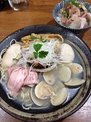 「【オープン記念】特製 貝運そば800円 海鮮丼400円」@寿製麺よしかわ 川越店の写真