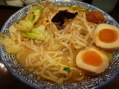 「辛味噌タンメン+味玉」@カラ助の写真