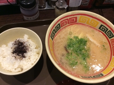 「小吉セット（九州じゃんがら＋しそごはん） 粉落とし」@東京じゃんがら ecute上野店の写真