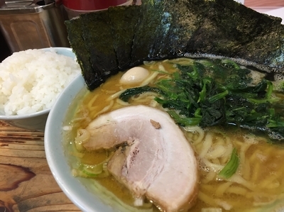 「ラーメン 700円 のり +50円 ライス +100円」@壱六家 大森店の写真