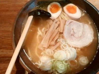 「塩ラーメン（大盛）＋味玉」@つけ麺屋 ごんろく 両国店の写真