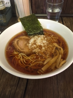 「らぁめん　500円」@醤油らぁめん専門店 香味屋の写真