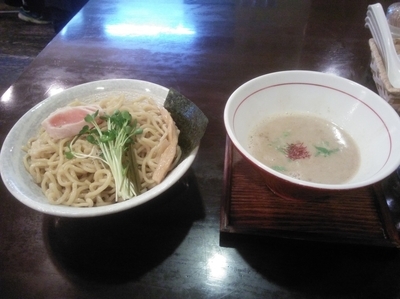 「美白白湯つけ麺」@麺ゃ しきの写真