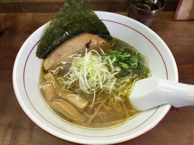 「干し鶏醤油ラーメン」@ラーメン ヌプチェの写真