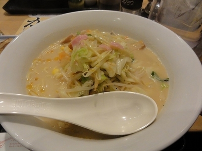 「長崎チャンポン　麺２倍　　ビール290円×2杯」@長崎ちゃんぽん リンガーハット JR蒲田東口店の写真