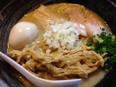 「とりそば（特のせ）」@麺堂 稲葉の写真