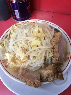 「豚ラーメン」@ジャンクガレッジ 大宮駅前店の写真