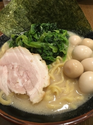 「塩ラーメン➕うずらの卵」@横濱家系ラーメン 銀輪家の写真