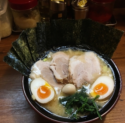 「得オールスターラーメン 920円」@極味家 六角橋店の写真