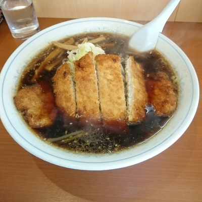 「カツラーメン 醤油 @850円」@あけぼのラーメンの写真