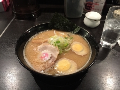 「豚骨味噌ラーメン 800円」@ラーメン・餃子 響の写真