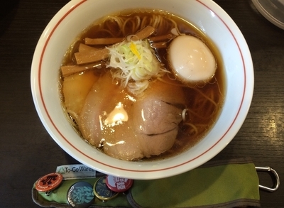 「しょうゆらーめん」@らーめん颯人の写真