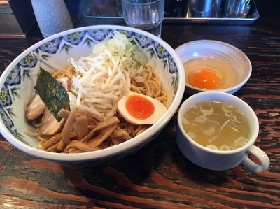 「油麺 大 ¥750 + 生卵 ¥50」@油麺専門店 江川亭 三鷹大沢店の写真