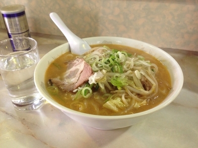 「味噌ラーメン(大盛り)500円+100円」@中華そば 秀宝の写真