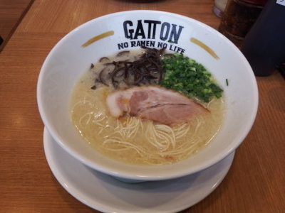 「白　とんこつラーメン」@九州釜焚きとんこつ がッとん 淵野辺店の写真