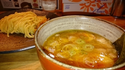 「つけめん　小　味玉サービス」@つけ麺屋 やすべえ 池袋店の写真