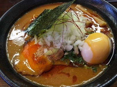 「【限定】赤魚介豚骨ラーメン850円」@麺や 飛来の写真