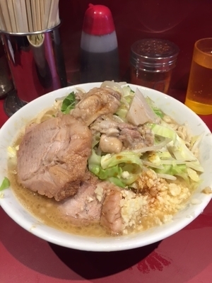 「小ラーメン　「アブラマシ」「ニンニクマシマシ」」@ラーメン二郎 荻窪店の写真
