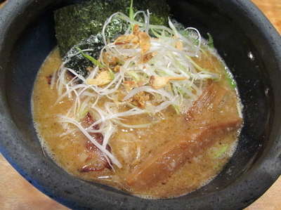 「らぁめん（塩）+茹で玉子　「720円+ｻｰﾋﾞｽ」」@俺の創作らぁめん 極やの写真