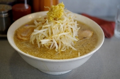 「ラーメン(ニンニク・アブラ)700円」@ラーメン 虎ノ門店の写真