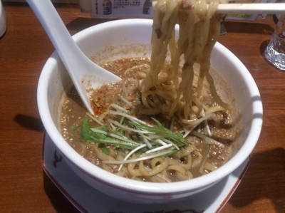 「【白胡麻担々麺】690円」@紅豚の写真