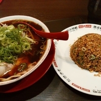 中華そば（並）+焼きめし（小）950円