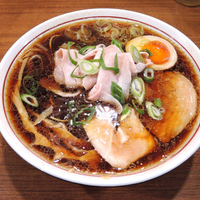 「いわしそば｣390円、｢中華そば｣750円