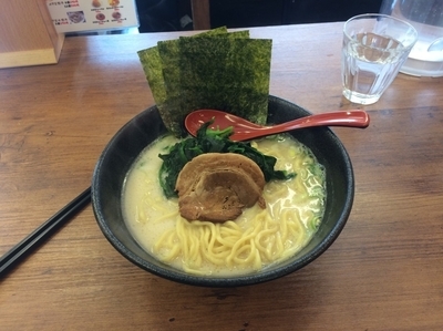 「塩とんこつ」@横浜家系ラーメン 檜家 上板橋店の写真