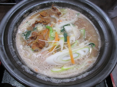 「豚骨醤油ラーメン　「820円」」@せんじゅ 麺処 猪太の写真