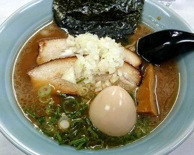 「牛骨ラーメン 醬油 800円＋味玉」@ラーメン 樂只の写真