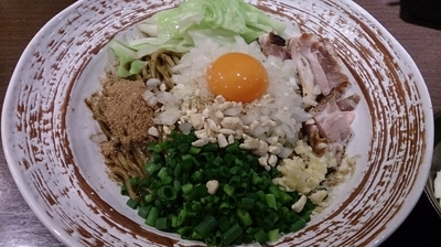 「黒どろまぜそば(追い飯付き)」@麺や 虎徹の写真