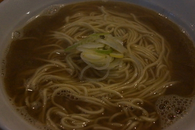 「中華そば ・中＋スープ増し」@自家製麺 伊藤の写真