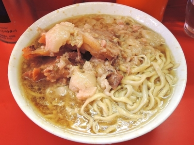 「「ぶた入りラーメン」 ヤサイヌキ 700円」@ラーメン二郎 三田本店の写真