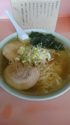 「手打ちラーメン  530円」@とんぼの写真