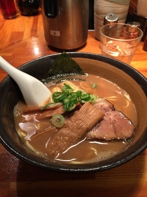 「濃厚魚介ラーメン」@瞠 池袋店の写真